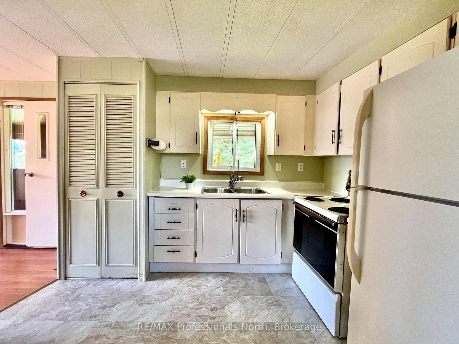 1053 Seventh Lane • Minden Hills, ON photo 25