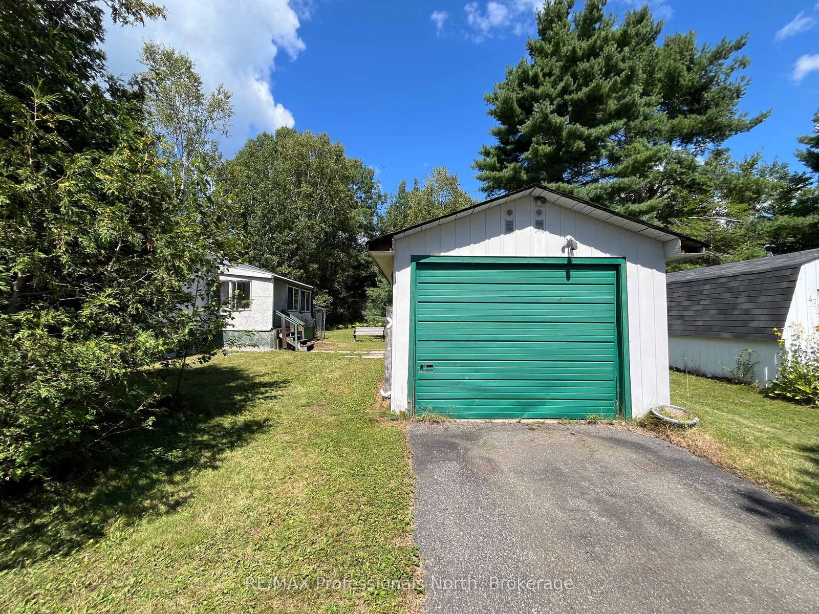 1053 Seventh Lane • Minden Hills, ON photo 6