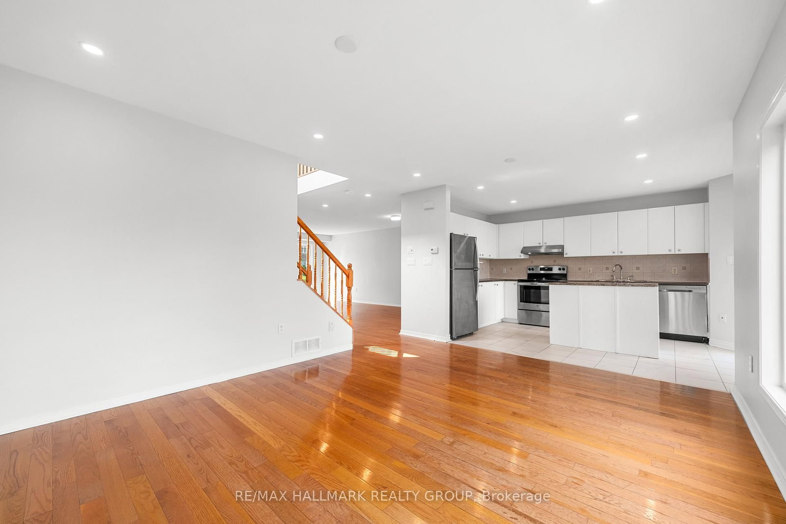 1146 Halton Terrace • Ottawa, ON photo 11