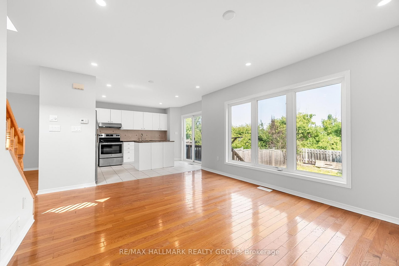 1146 Halton Terrace • Ottawa, ON photo 13