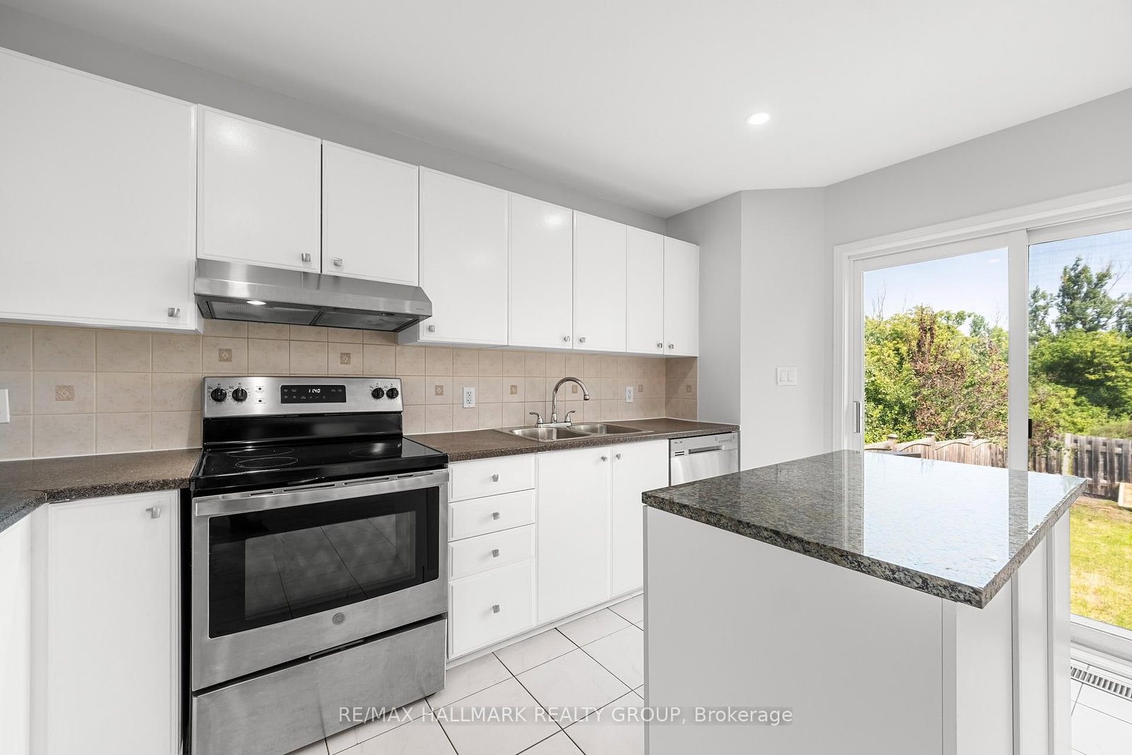 1146 Halton Terrace • Ottawa, ON photo 16