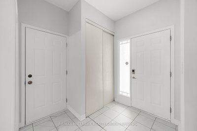 1146 Halton Terrace • Ottawa, ON photo 5