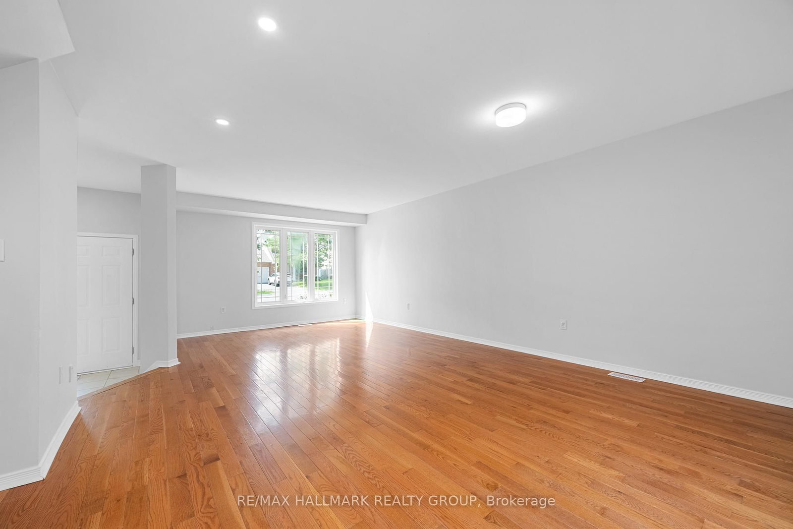 1146 Halton Terrace • Ottawa, ON photo 9