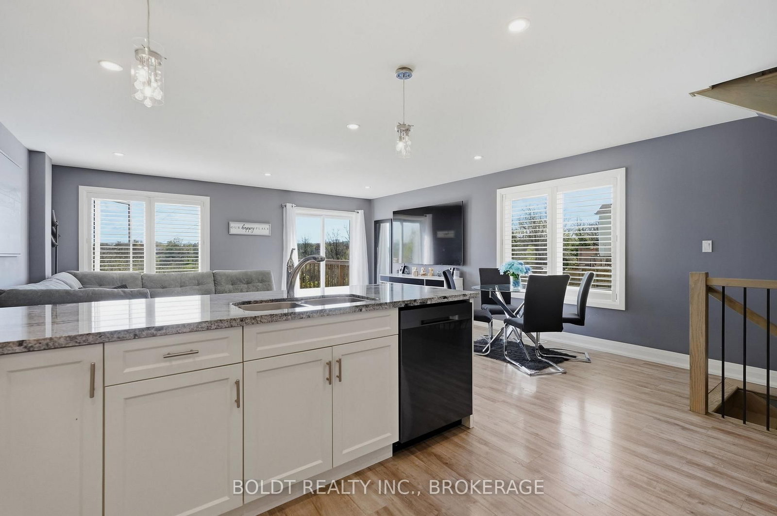 83 HILLVIEW Road • St. Catharines, ON photo 13