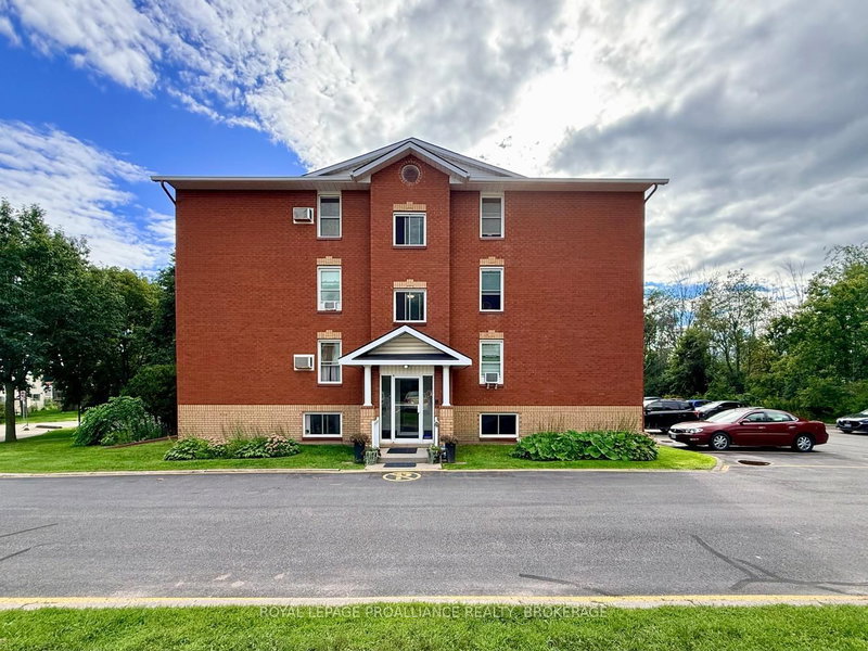 205 - 540 Talbot Place