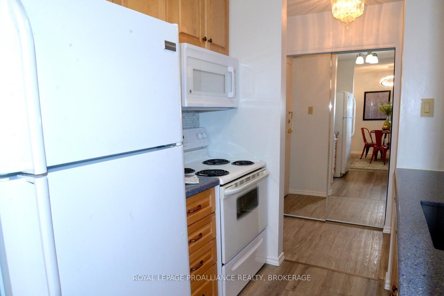 540 Talbot Place • #205 • Gananoque, ON photo 8