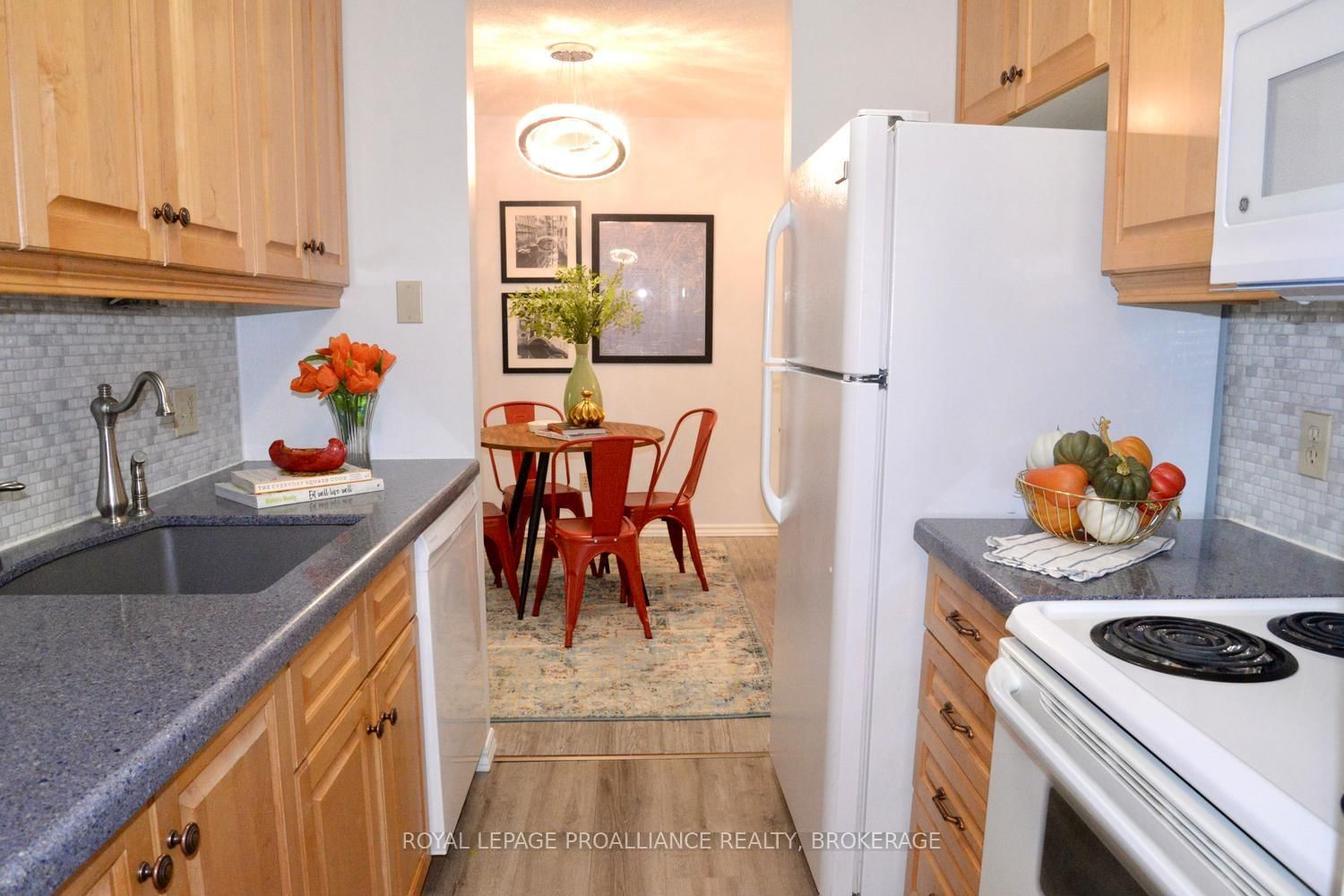 540 Talbot Place • #205 • Gananoque, ON photo 9