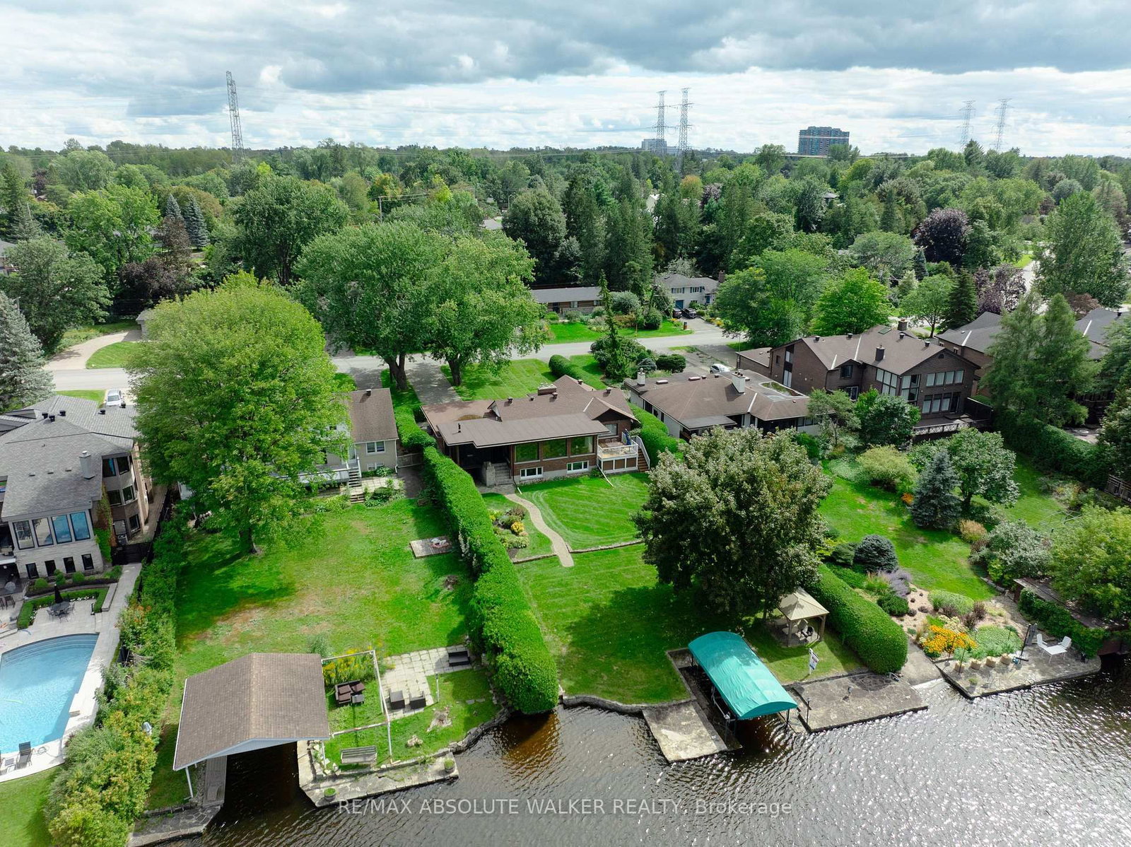 3657 Revelstoke Drive • Ottawa, ON photo 48