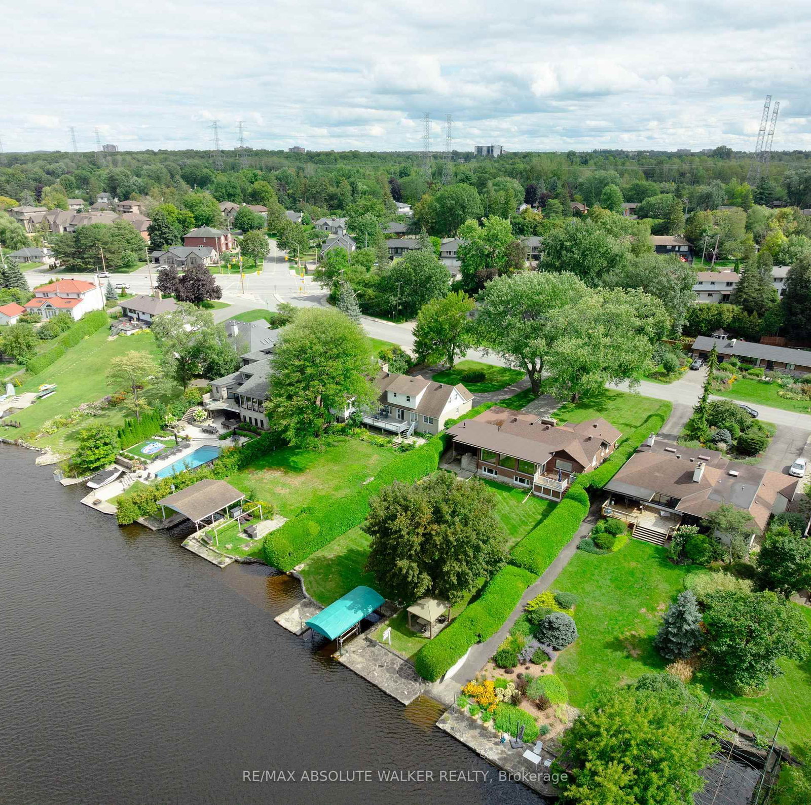 3657 Revelstoke Drive • Ottawa, ON photo 49