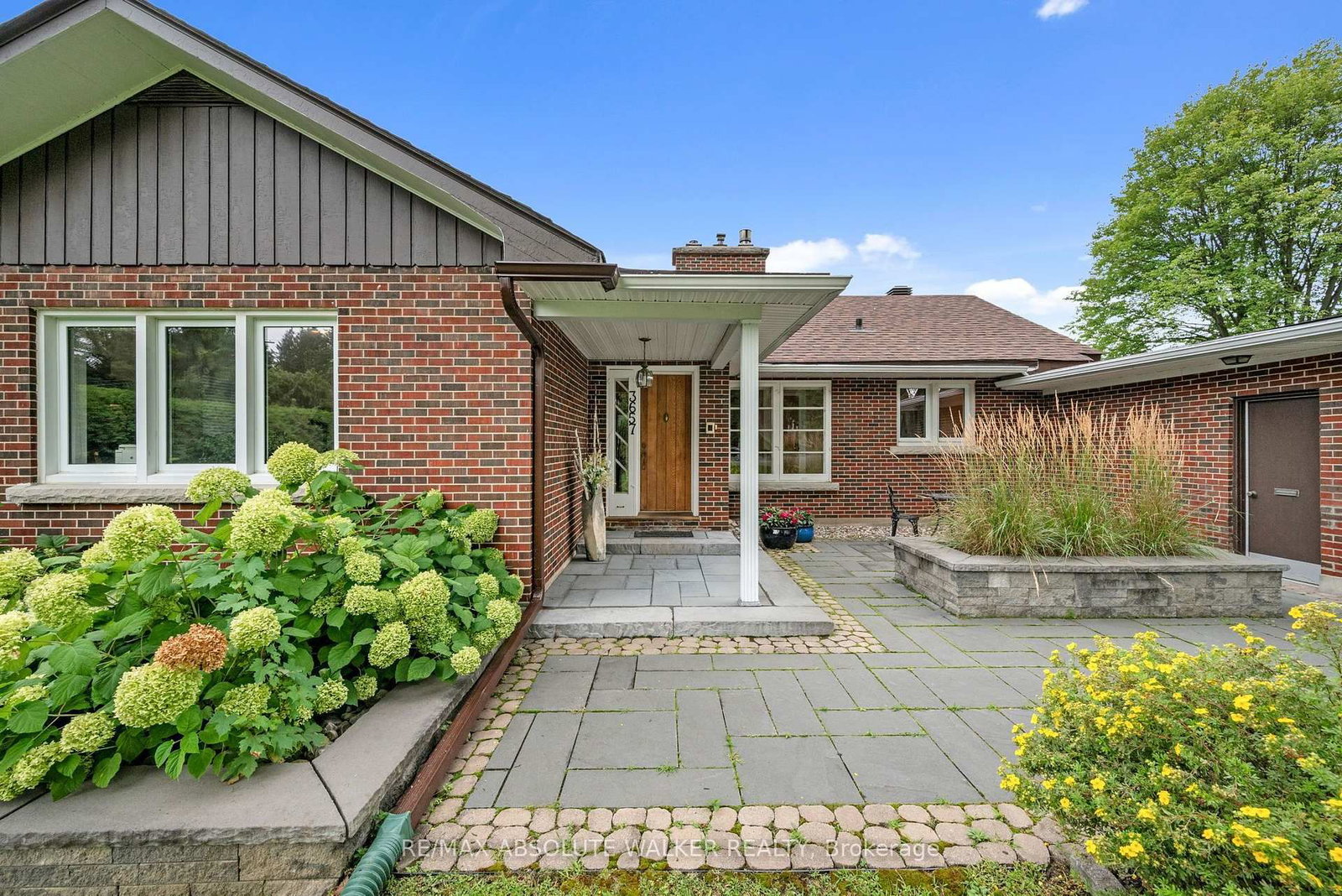3657 Revelstoke Drive • Ottawa, ON photo 9
