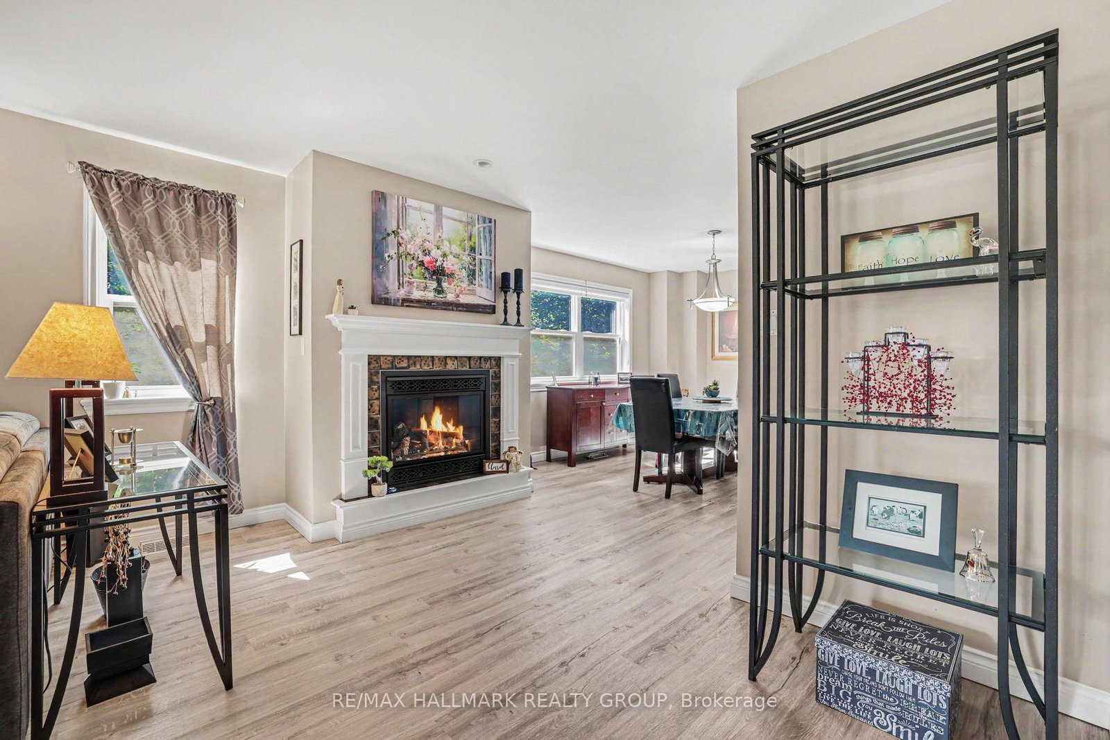 184 Charmont Way • Ottawa, ON photo 15