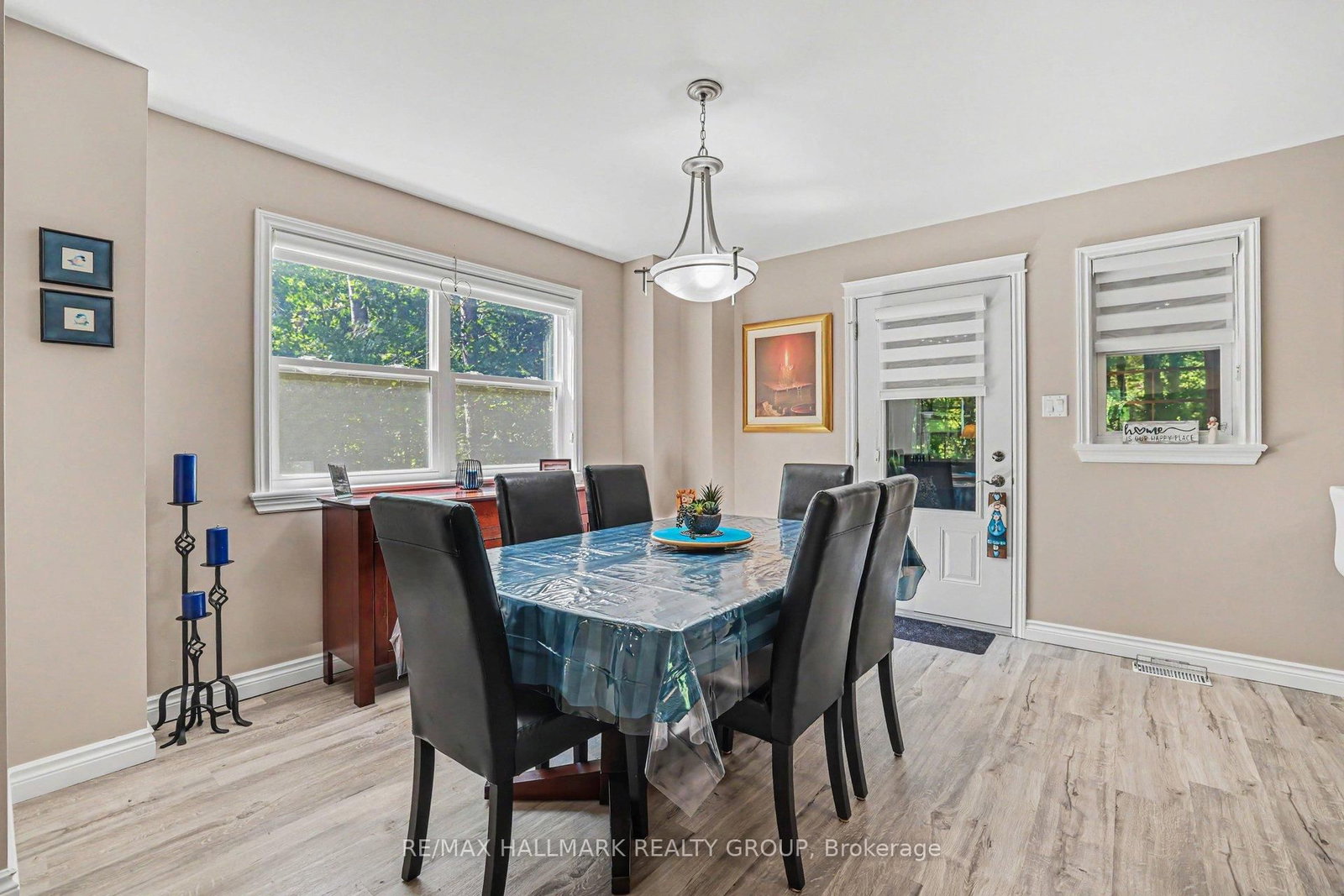 184 Charmont Way • Ottawa, ON photo 16