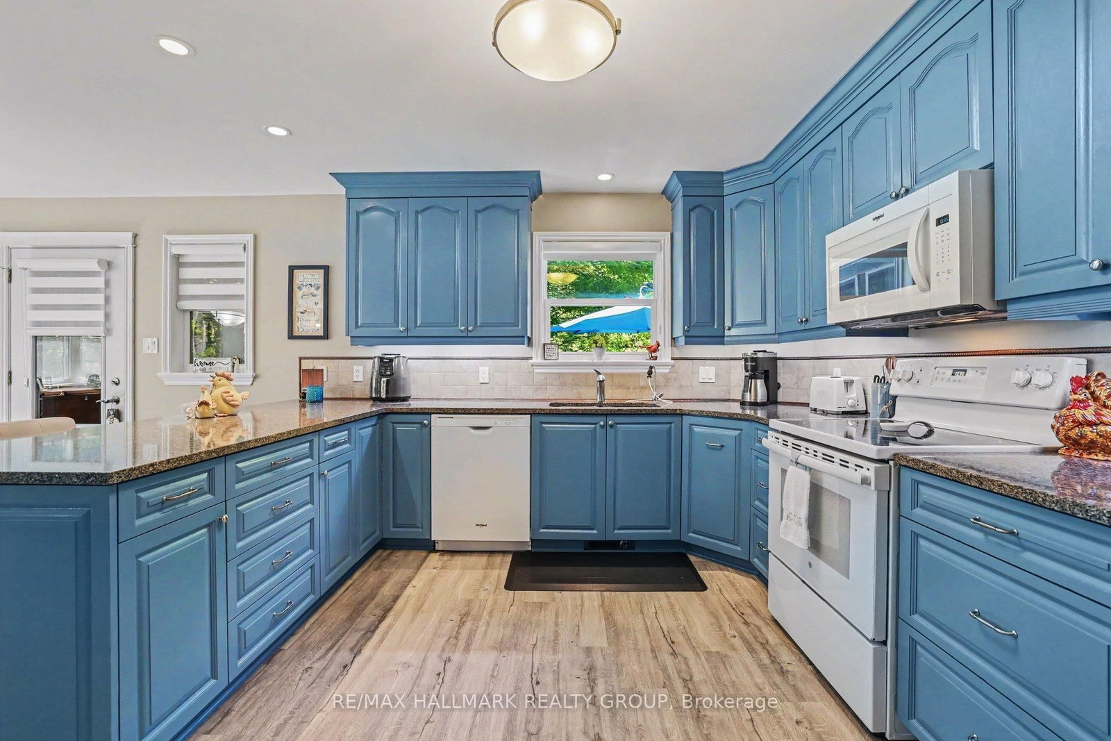 184 Charmont Way • Ottawa, ON photo 19
