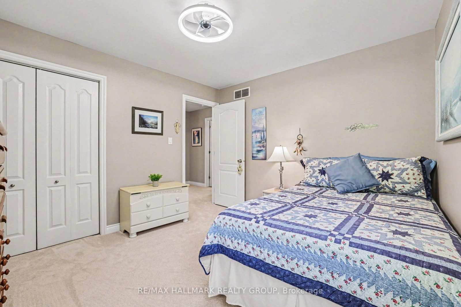 184 Charmont Way • Ottawa, ON photo 31