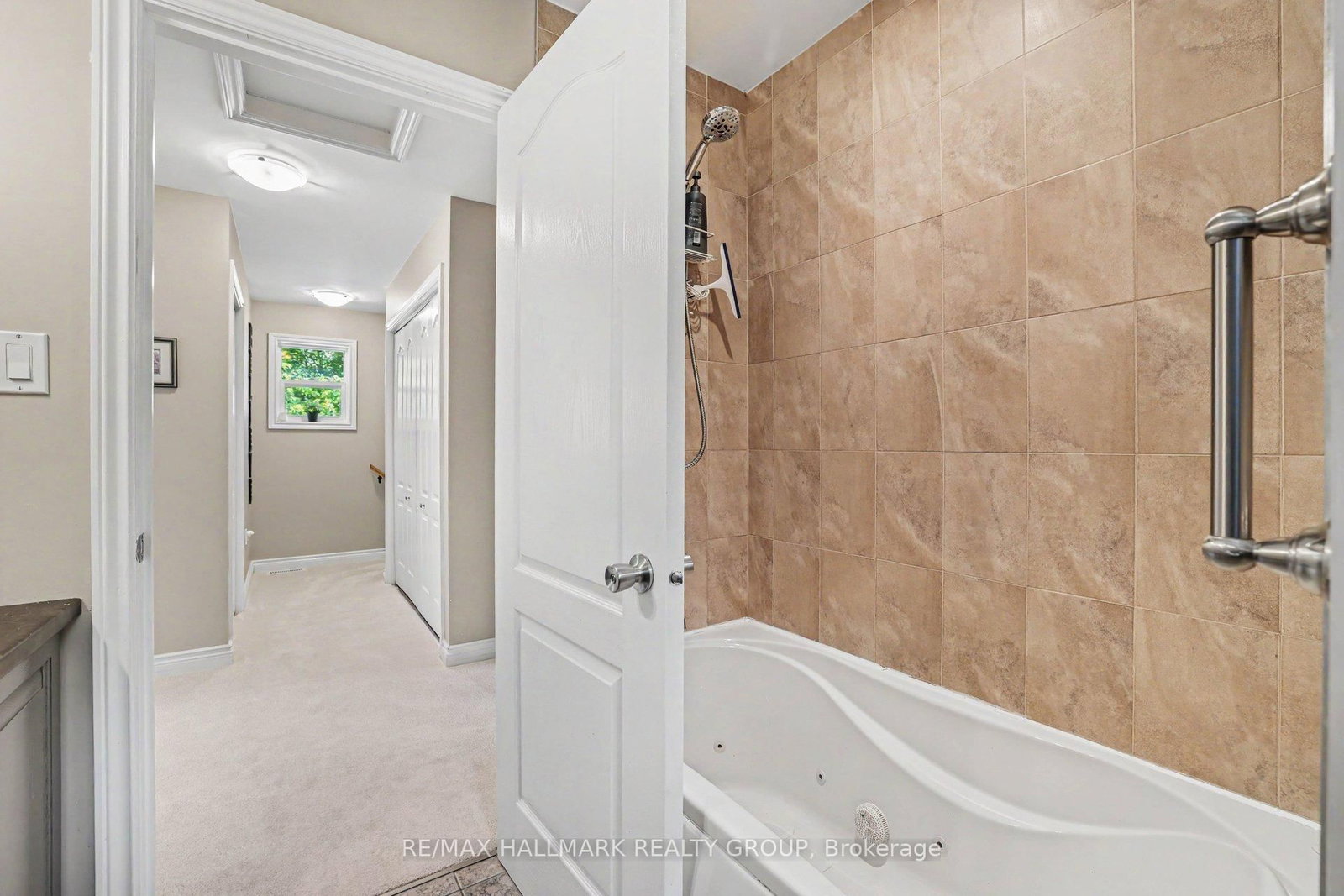 184 Charmont Way • Ottawa, ON photo 32