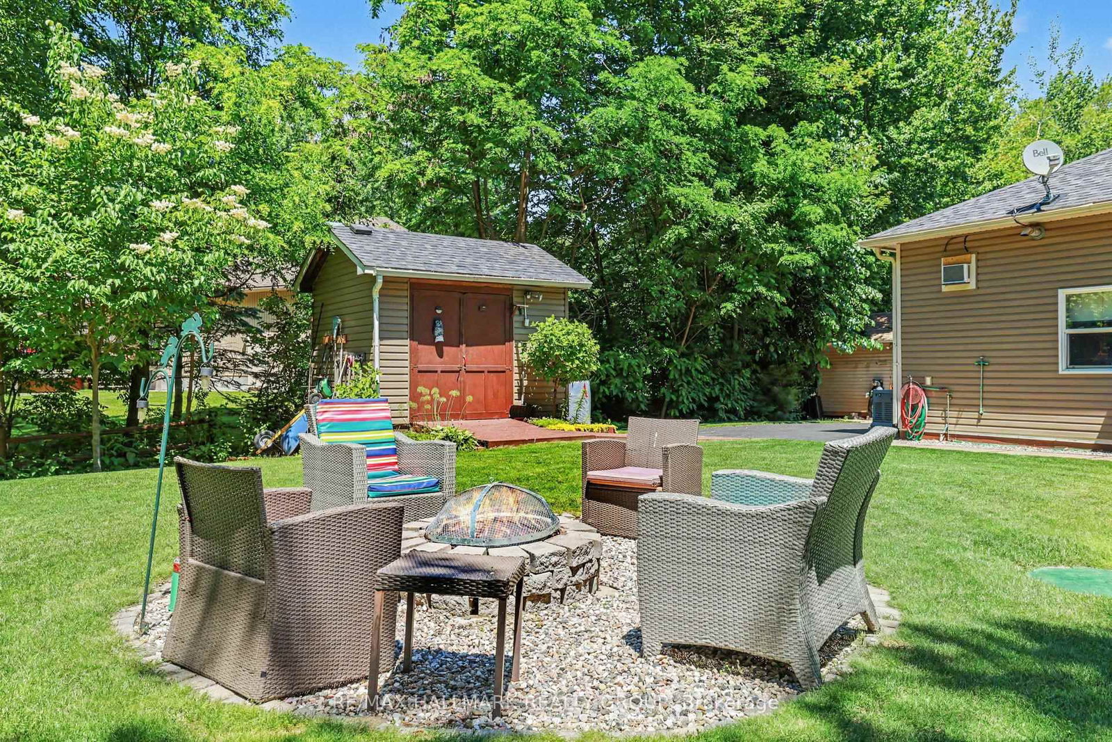 184 Charmont Way • Ottawa, ON photo 8
