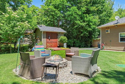 184 Charmont Way • Ottawa, ON photo 8