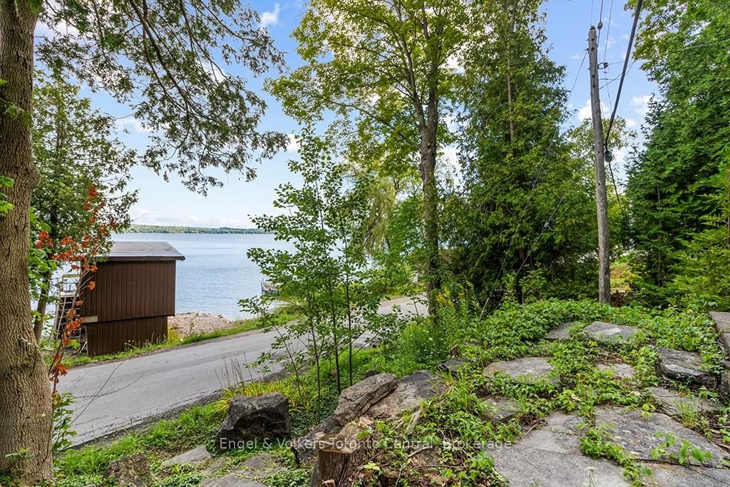 165 Mallory Beach Road • South Bruce Peninsula, ON photo 6