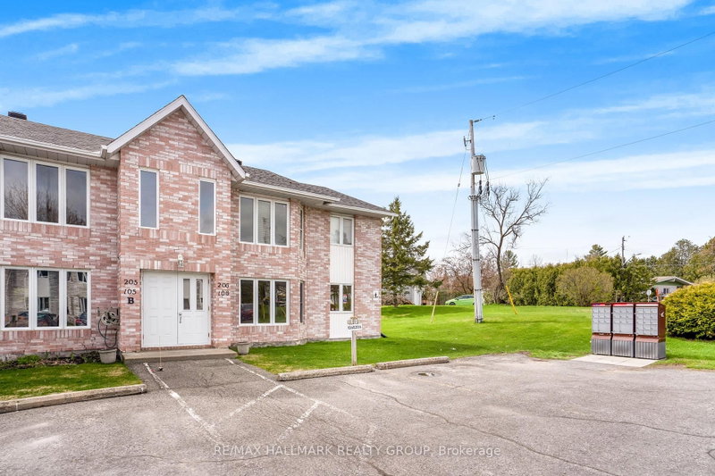 106B - 185 Du Comte Road
