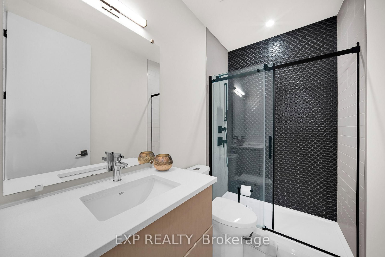 708 Wooler Place • Ottawa, ON photo 21