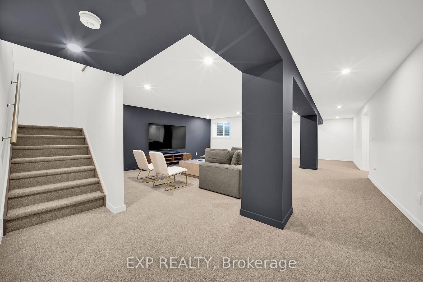 708 Wooler Place • Ottawa, ON photo 24