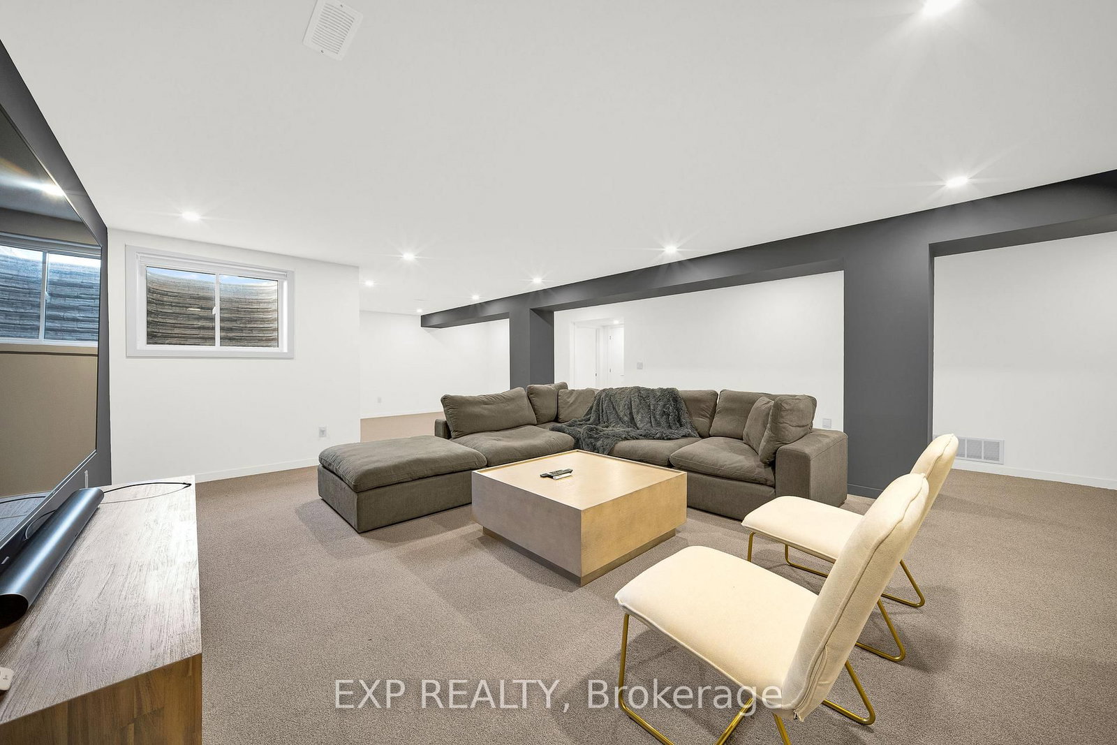 708 Wooler Place • Ottawa, ON photo 25