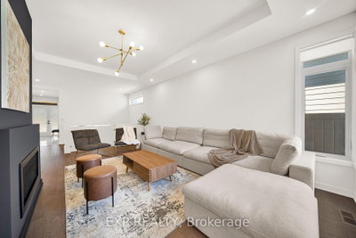 708 Wooler Place • Ottawa, ON photo 3
