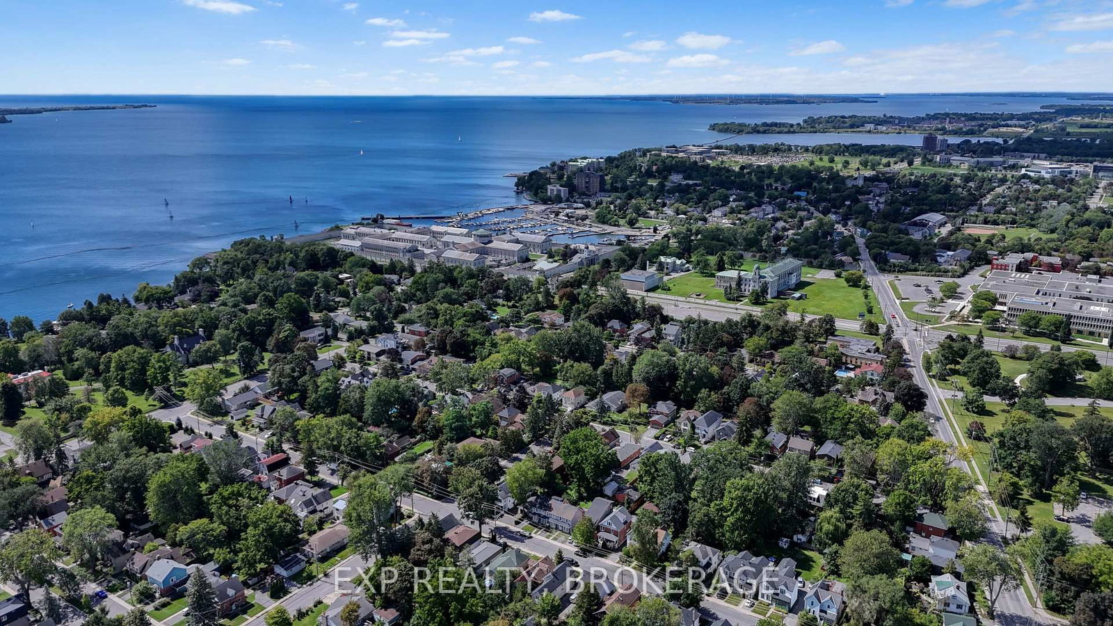 70 LIVINGSTON Avenue • Kingston, ON photo 28