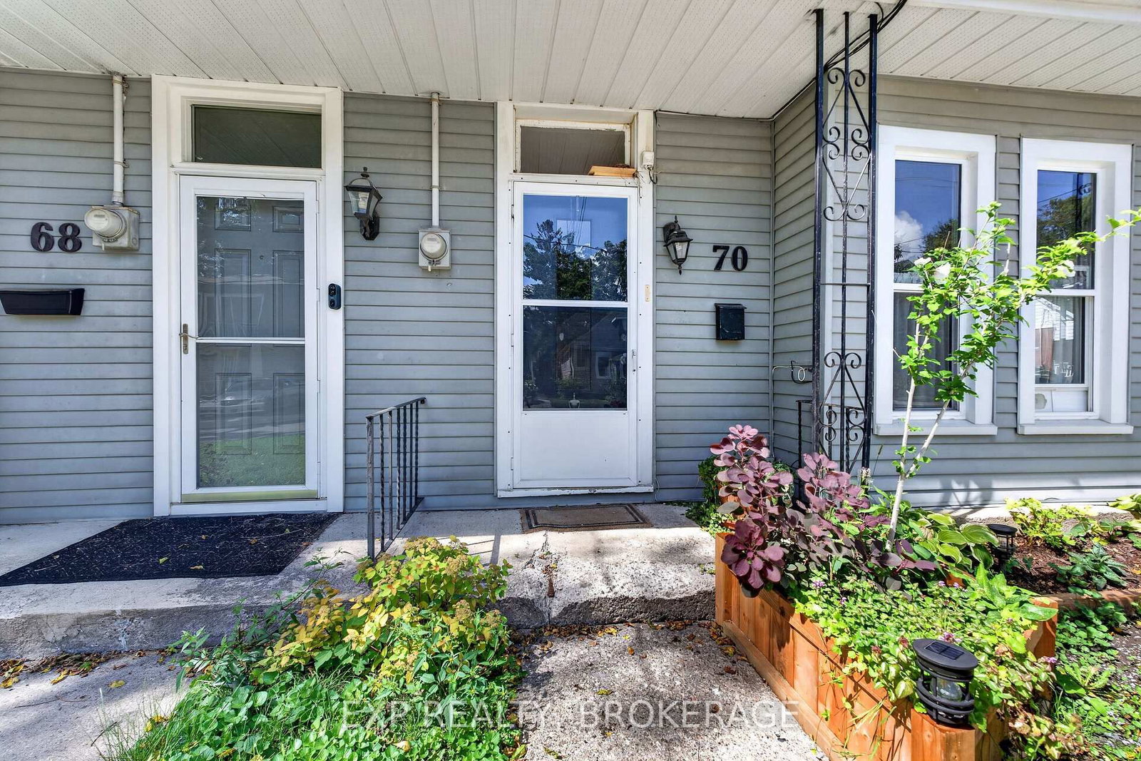70 LIVINGSTON Avenue • Kingston, ON photo 3