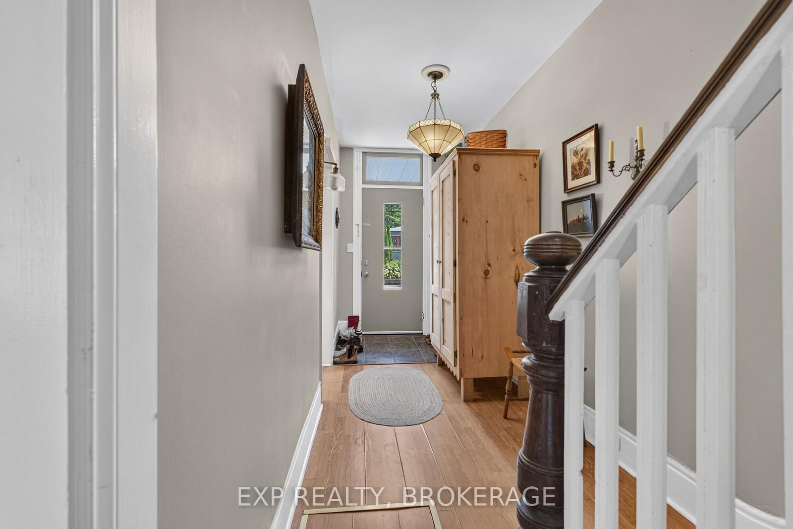 70 LIVINGSTON Avenue • Kingston, ON photo 4