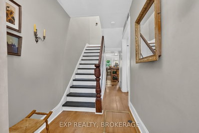 70 LIVINGSTON Avenue • Kingston, ON photo 6