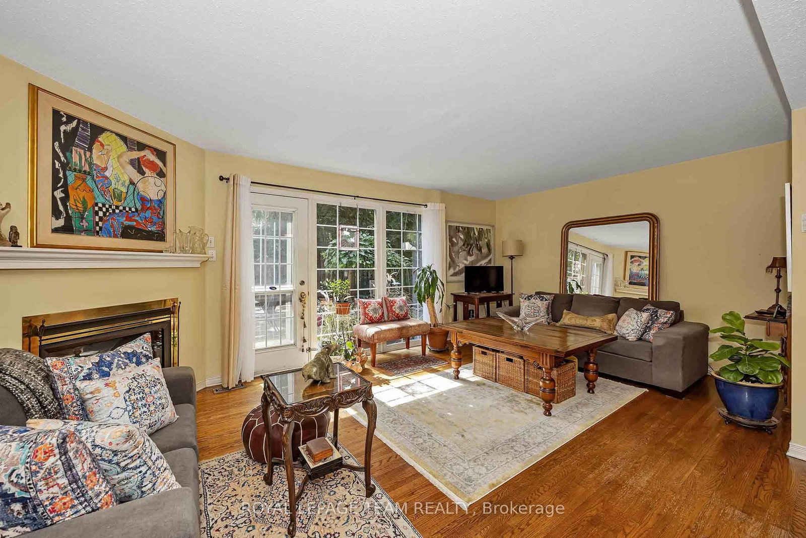 28 Monterey Drive • Ottawa, ON photo 12