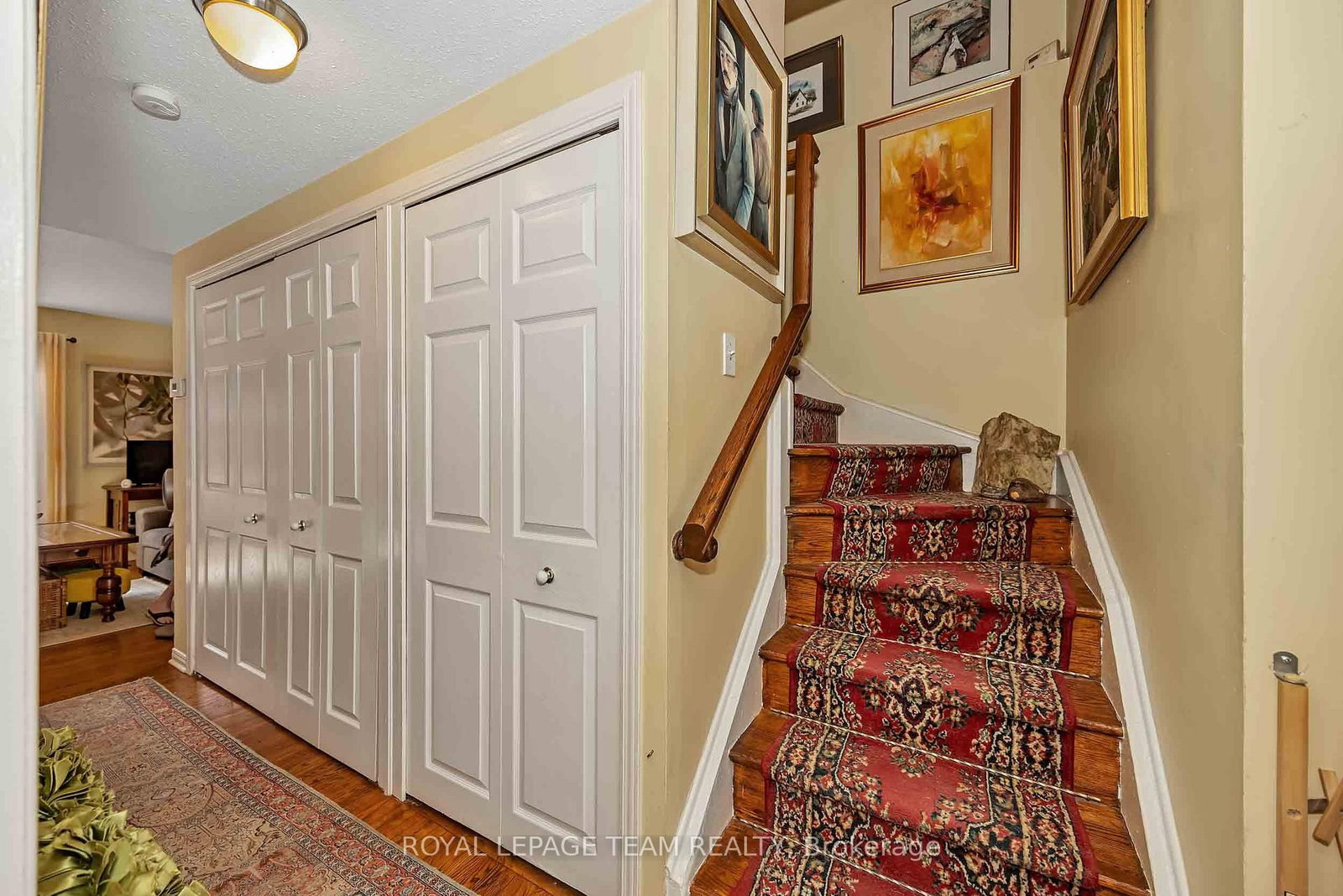28 Monterey Drive • Ottawa, ON photo 13