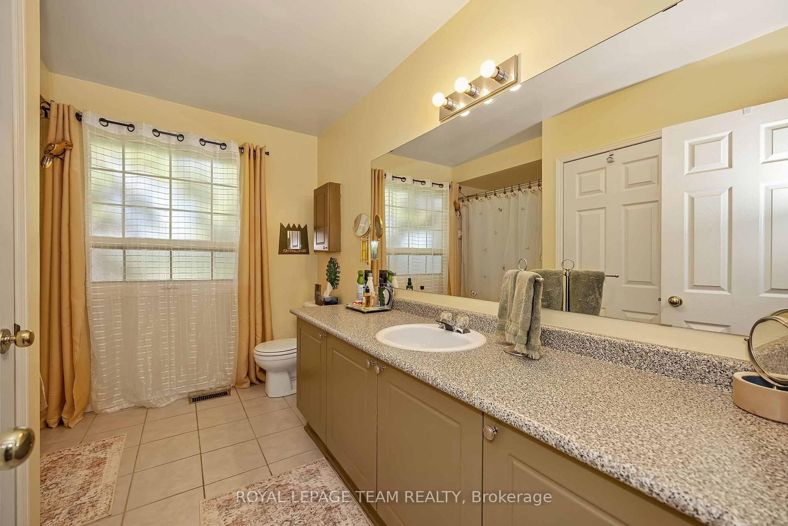 28 Monterey Drive • Ottawa, ON photo 19
