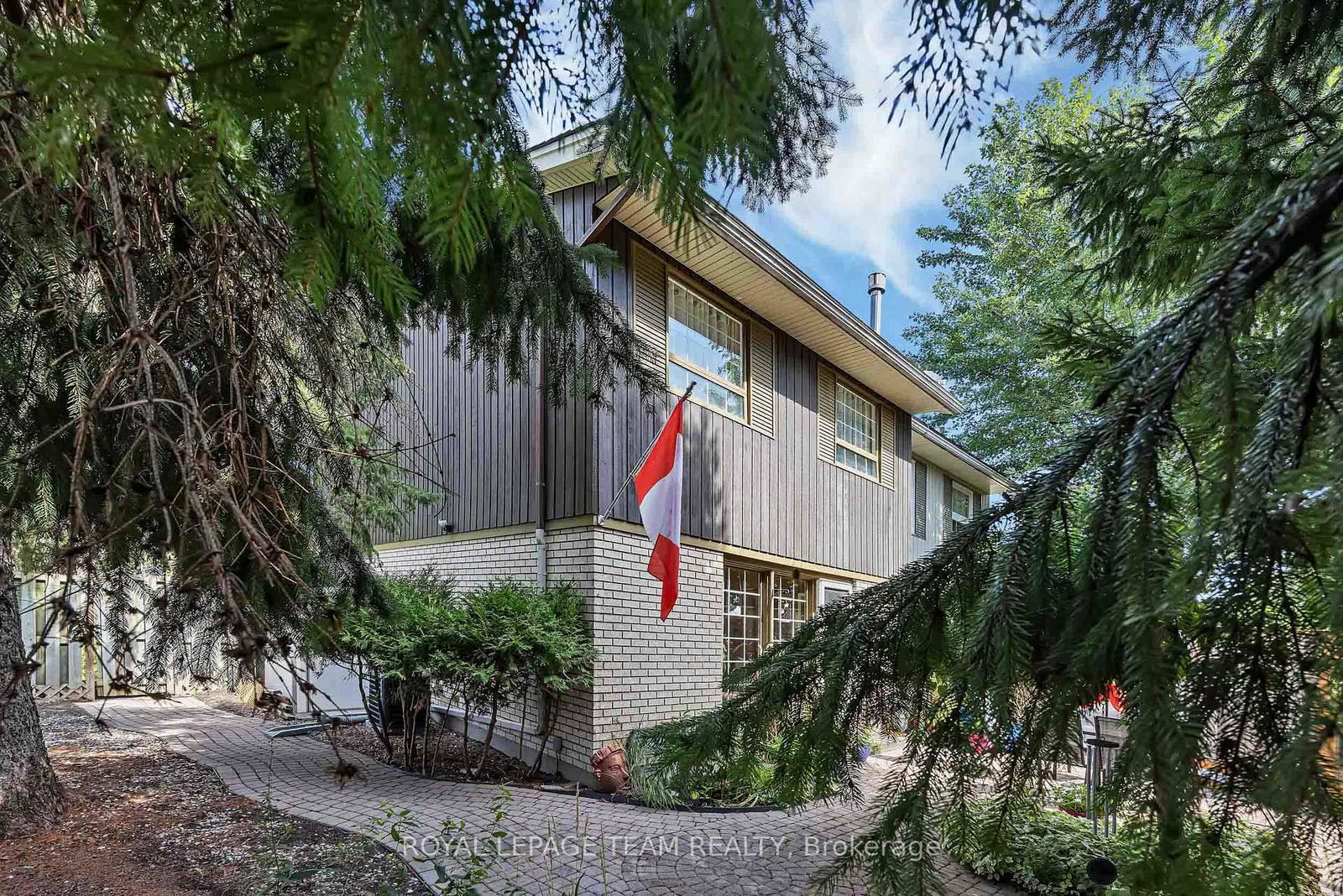 28 Monterey Drive • Ottawa, ON photo 26