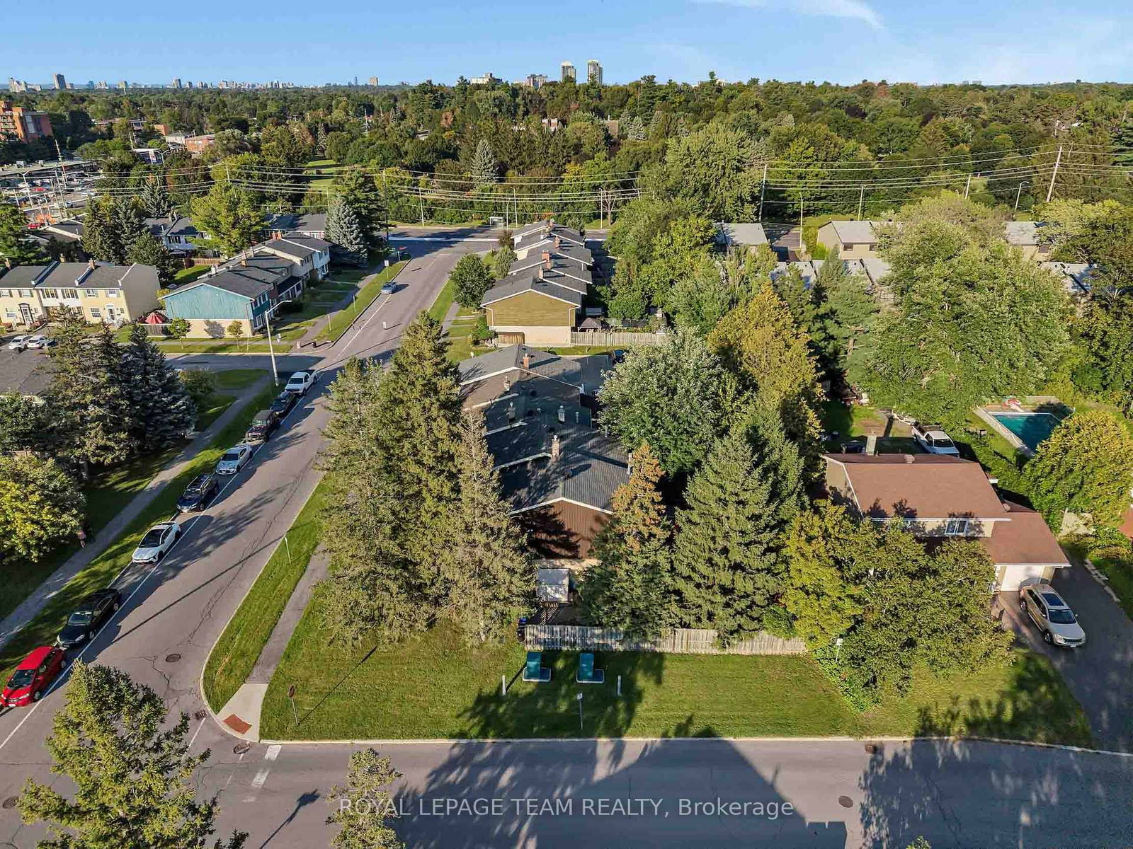 28 Monterey Drive • Ottawa, ON photo 29