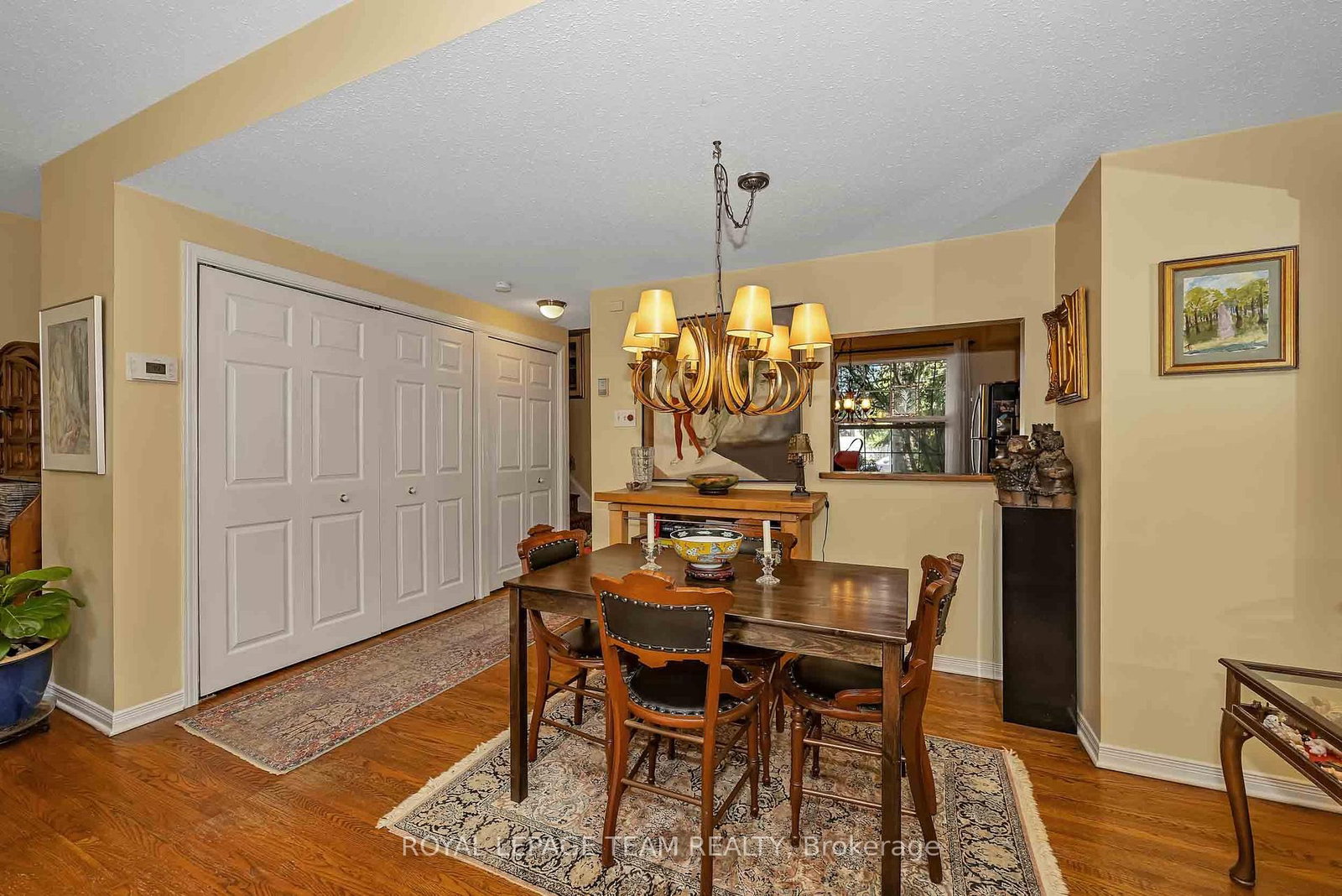 28 Monterey Drive • Ottawa, ON photo 8