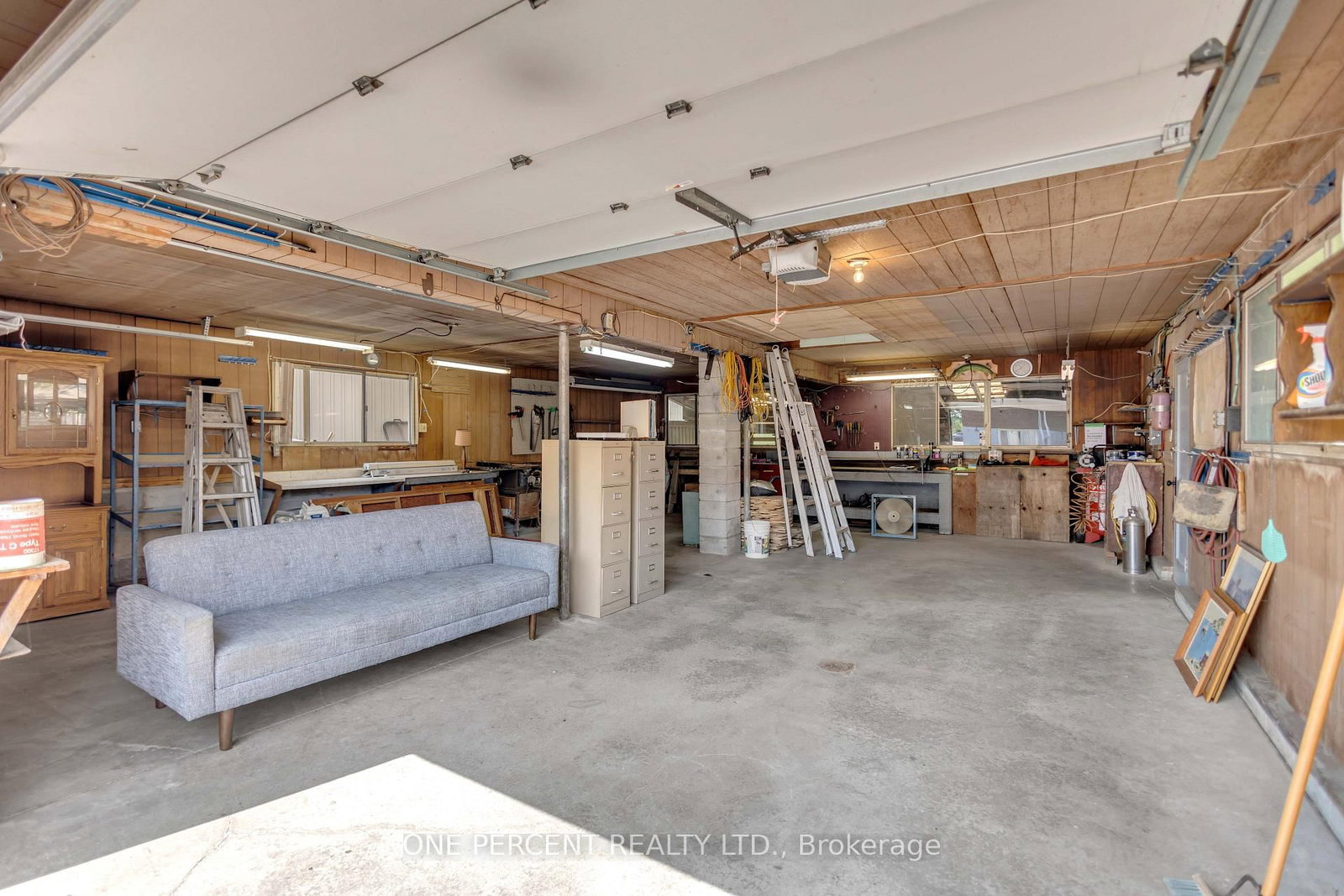 55 Young Street • Tillsonburg, ON photo 6