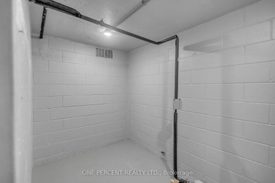 55 Young Street • Tillsonburg, ON photo 8