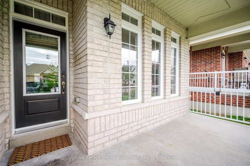 Upper - 661 Robinson Drive
