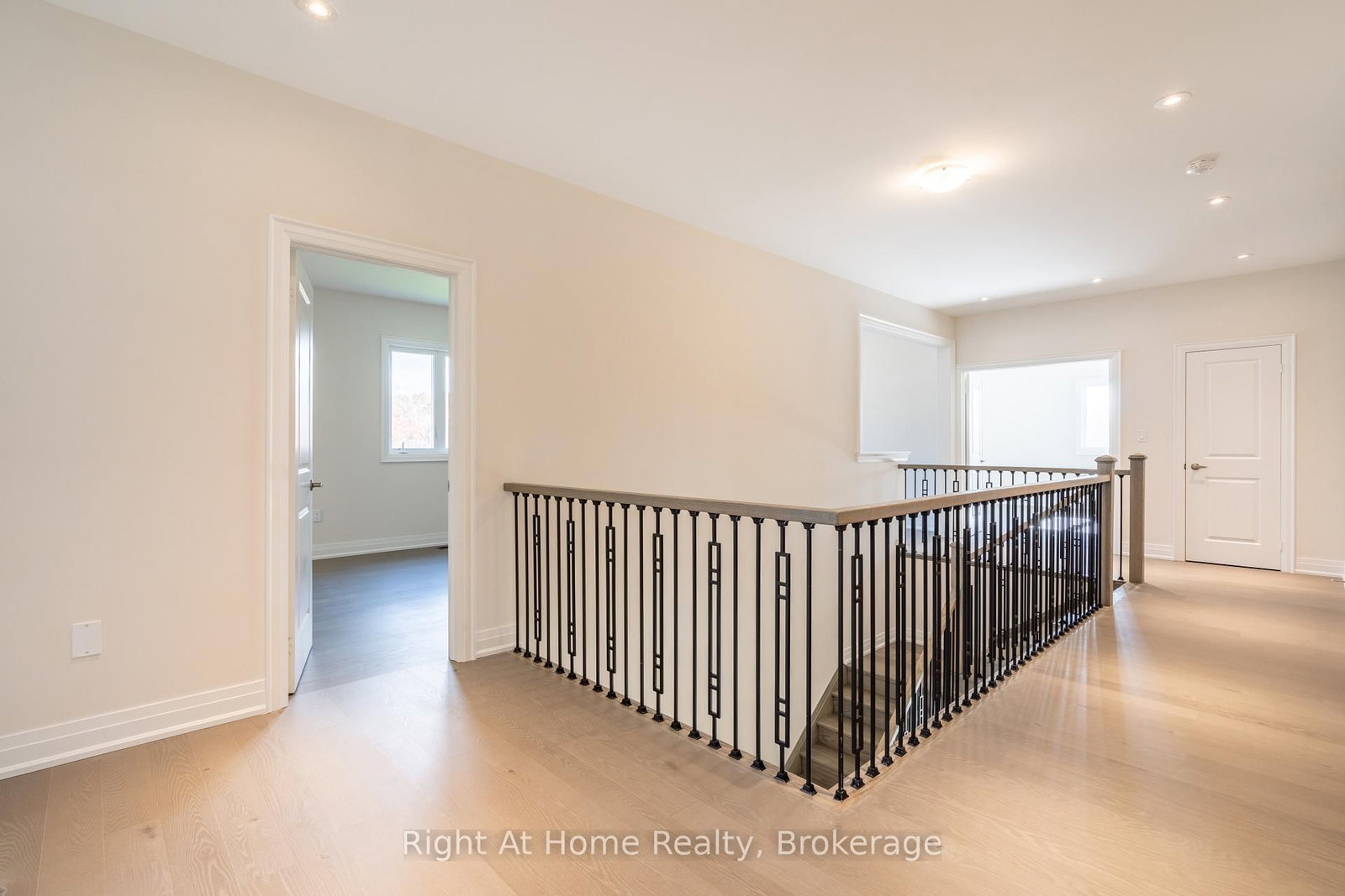94 Smokey Hollow Place • Hamilton, ON photo 16