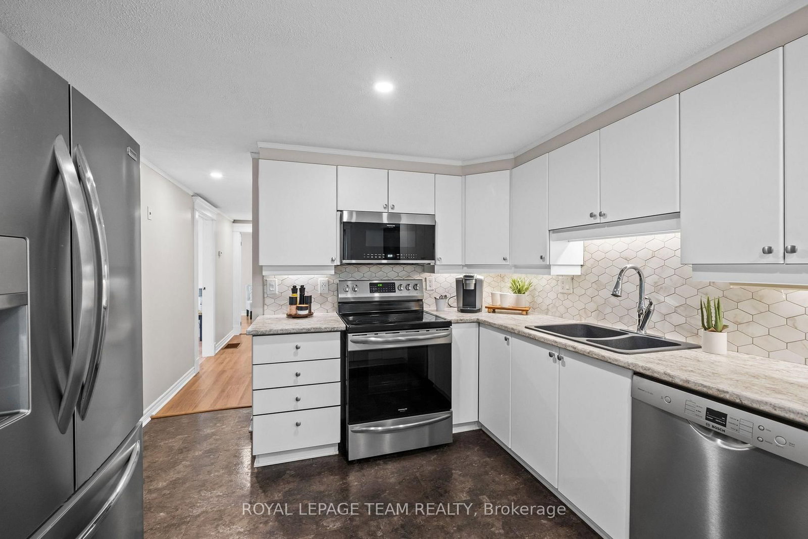 9115 County 44 Road • Edwardsburgh/Cardinal, ON photo 10