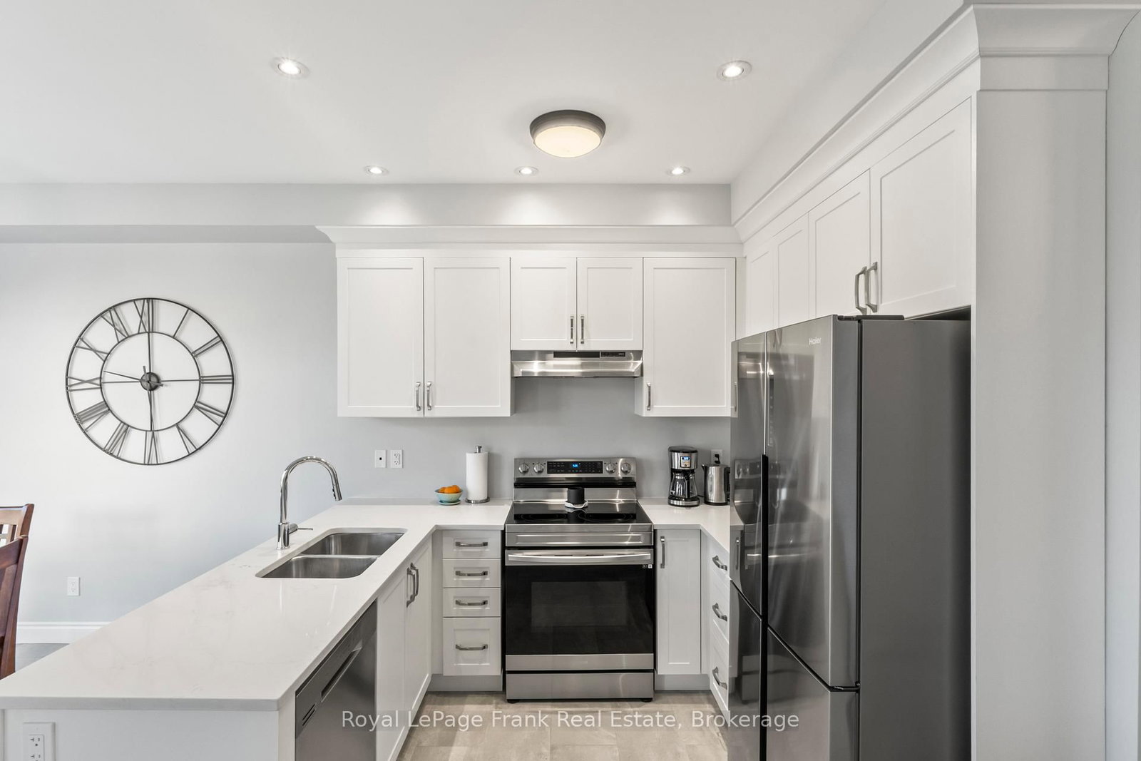 12 Coldbrook Drive • Cavan Monaghan, ON photo 5