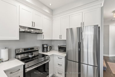 12 Coldbrook Drive • Cavan Monaghan, ON photo 8