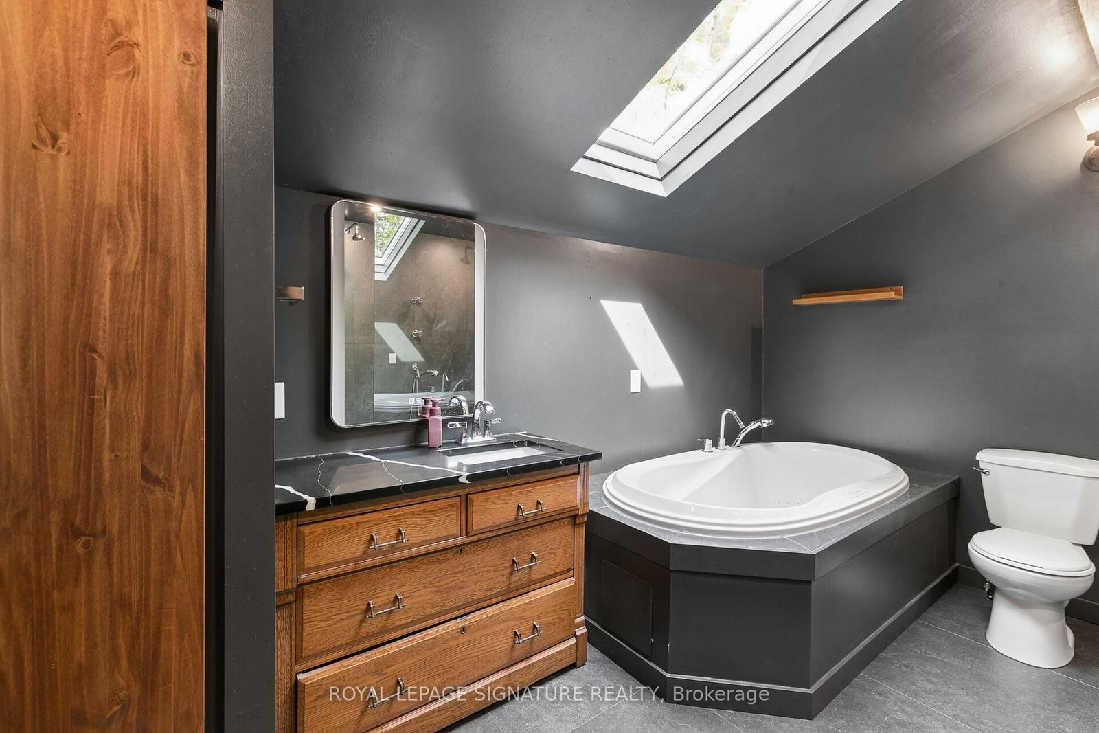 24 Davidson Street • Cambridge, ON photo 17
