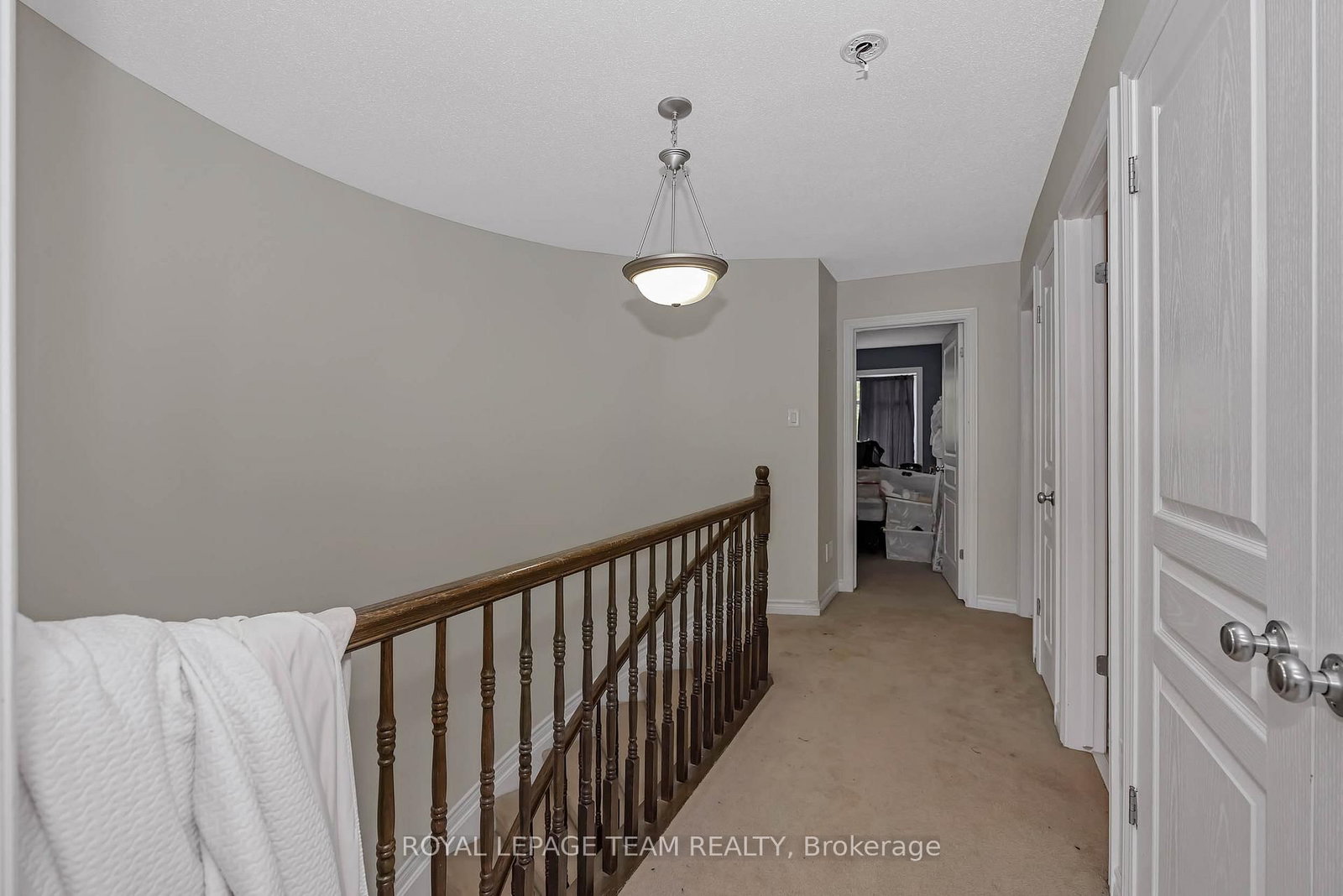415 Arncliffe Avenue • Ottawa, ON photo 6