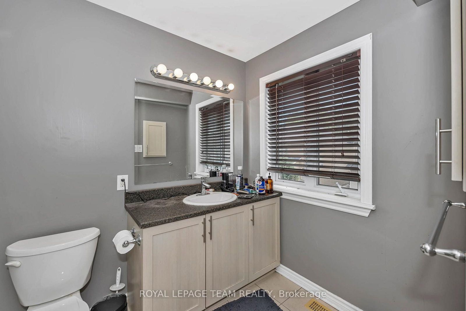 415 Arncliffe Avenue • Ottawa, ON photo 8