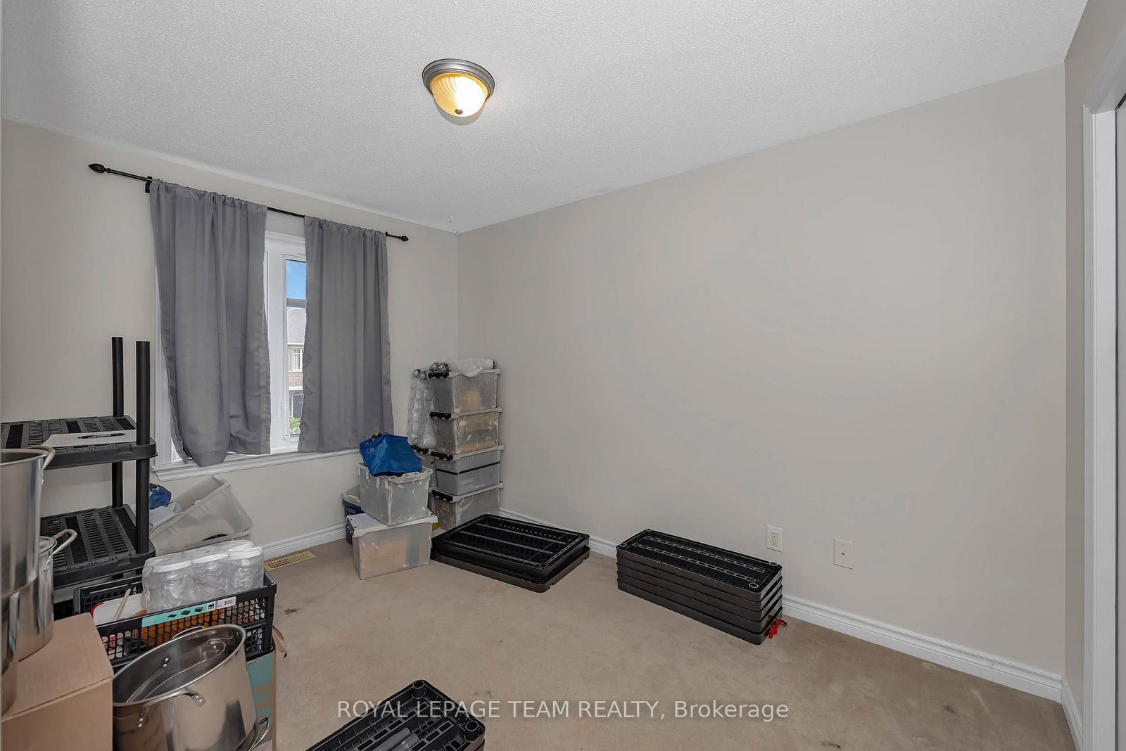415 Arncliffe Avenue • Ottawa, ON photo 9