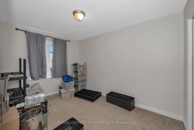 415 Arncliffe Avenue • Ottawa, ON photo 9