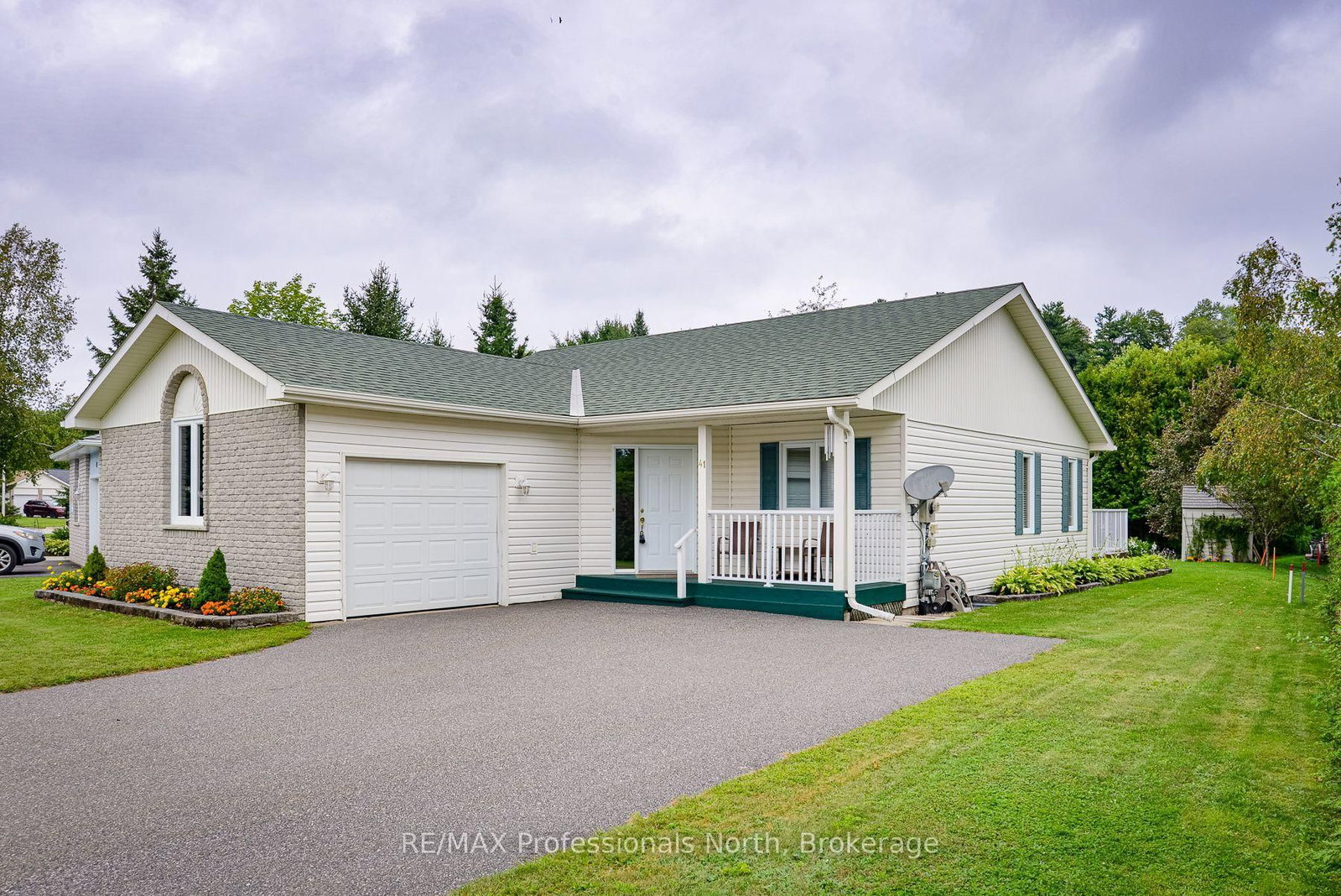 41 Killdeer Crescent • Bracebridge, ON photo 1